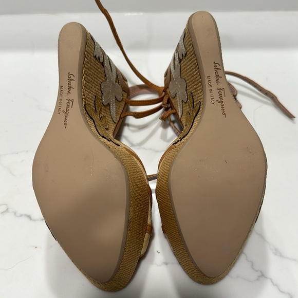 Salvatore Ferragamo Shoes - Picture 5 of 6